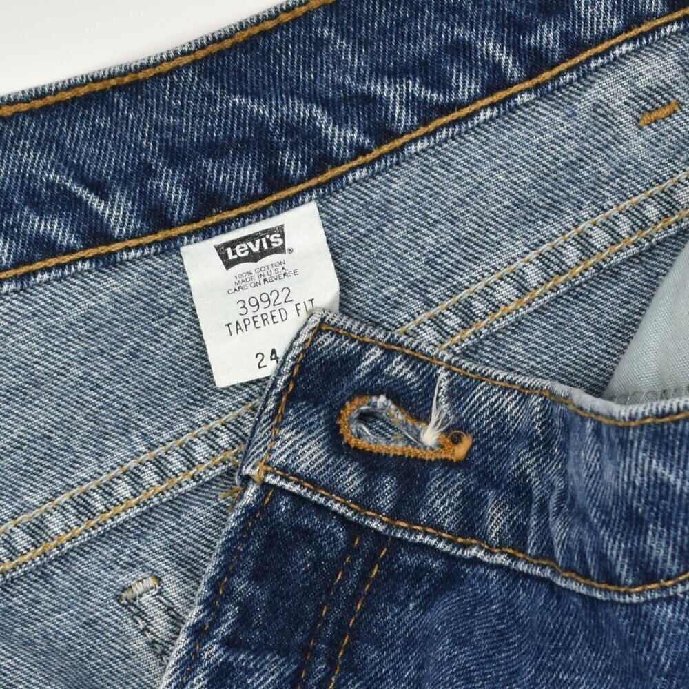 Levi's Vintage Orange Tab Denim Shorts 922 Tapered Fit 24 - Picture 6 of 6